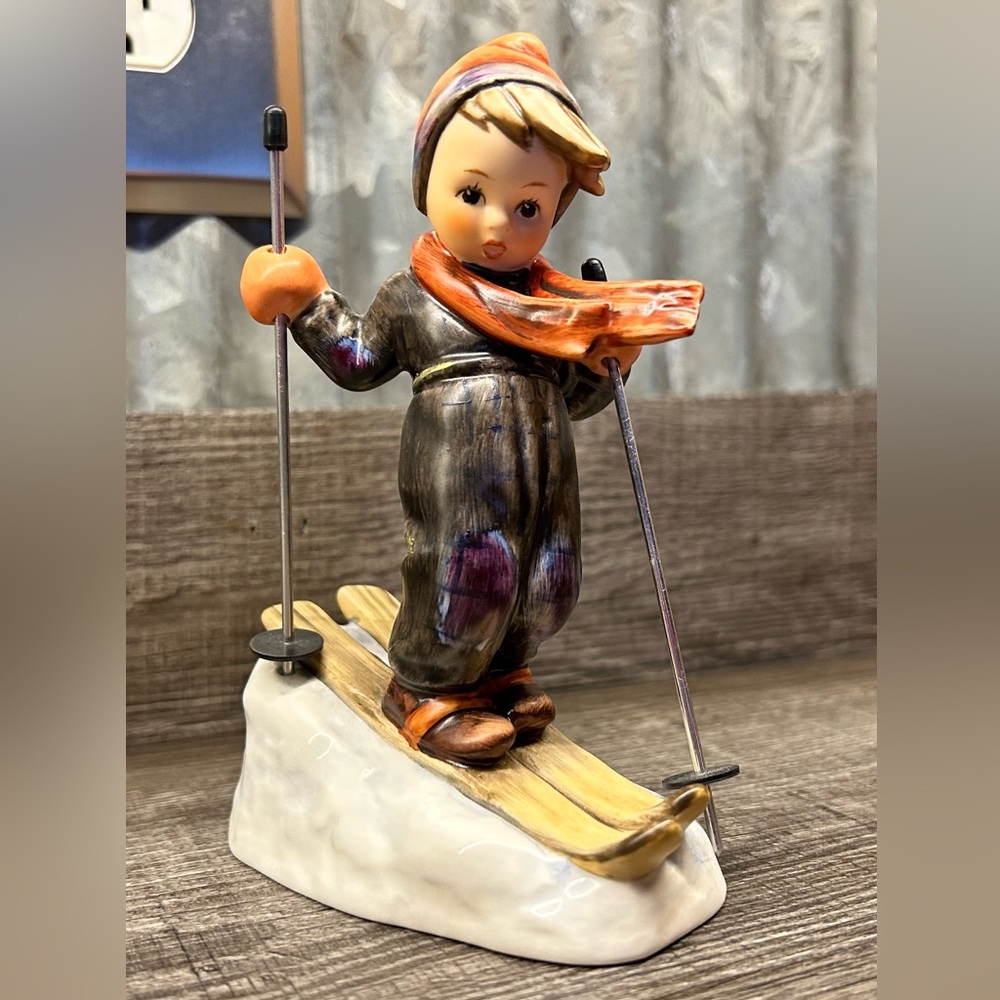 Vintage Hummel Figurine little boy with scarf “Skier” (59) Metal Poles